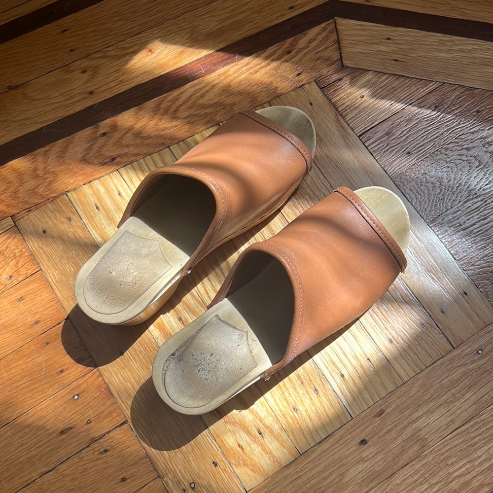 No 6 Daria Mid Heel Clog in Desert